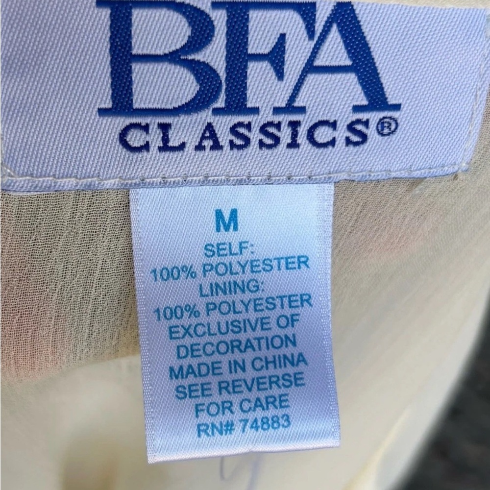 BFA Classics 6 Button Crochet Lace Topper Cardigan Medium Ivory Chiffon EC‎ - Picture 13 of 13